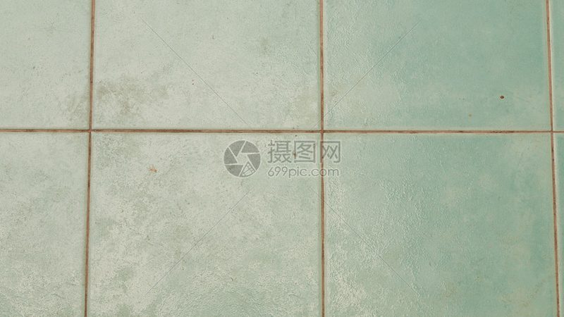 柔光与亮光：瓷砖铺贴效果的微妙之别**
